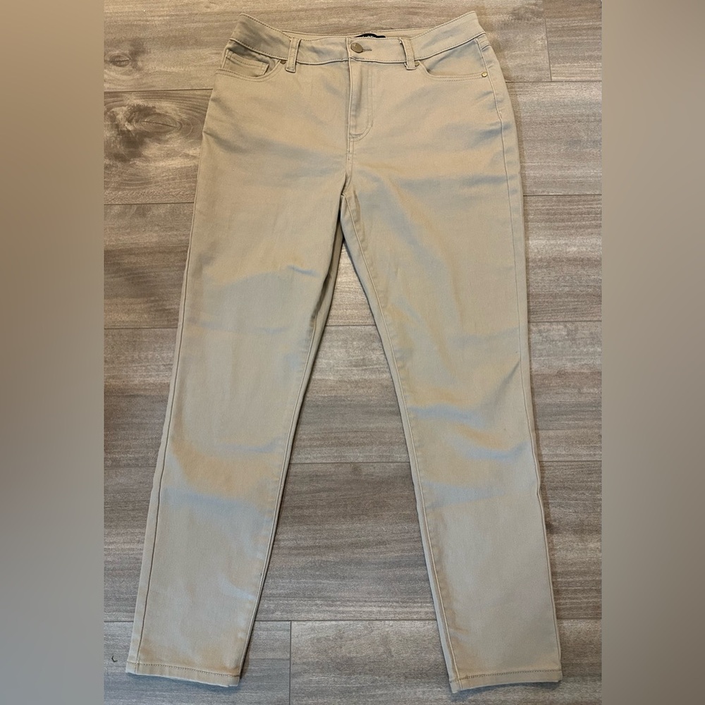 d. jeans Light Tan Straight Leg Jeans - Size 10